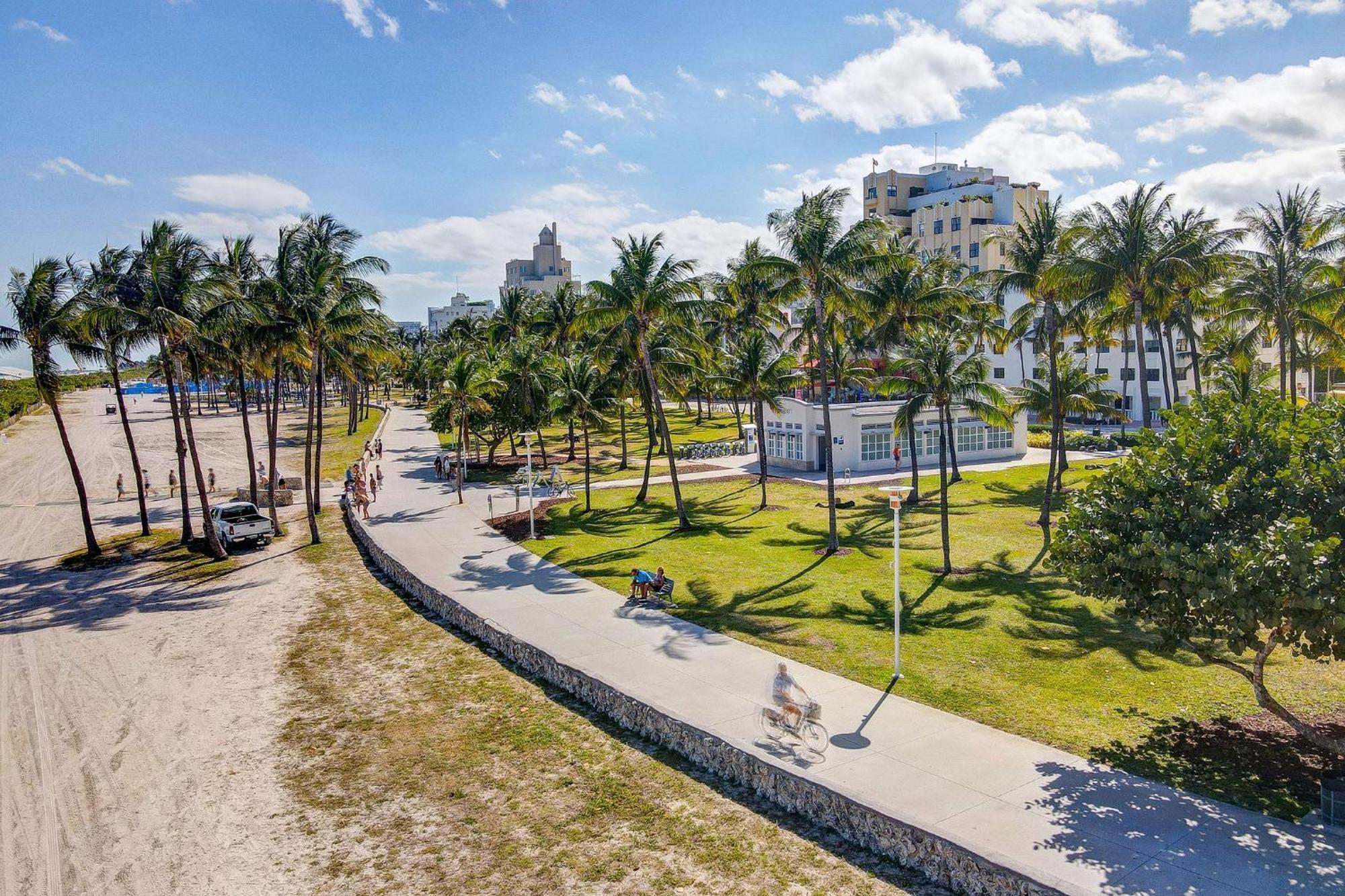 Stylish Ocean Dr Apt W/ 2 Queen Beds, Across Beach Apartment Miami Beach Exterior photo